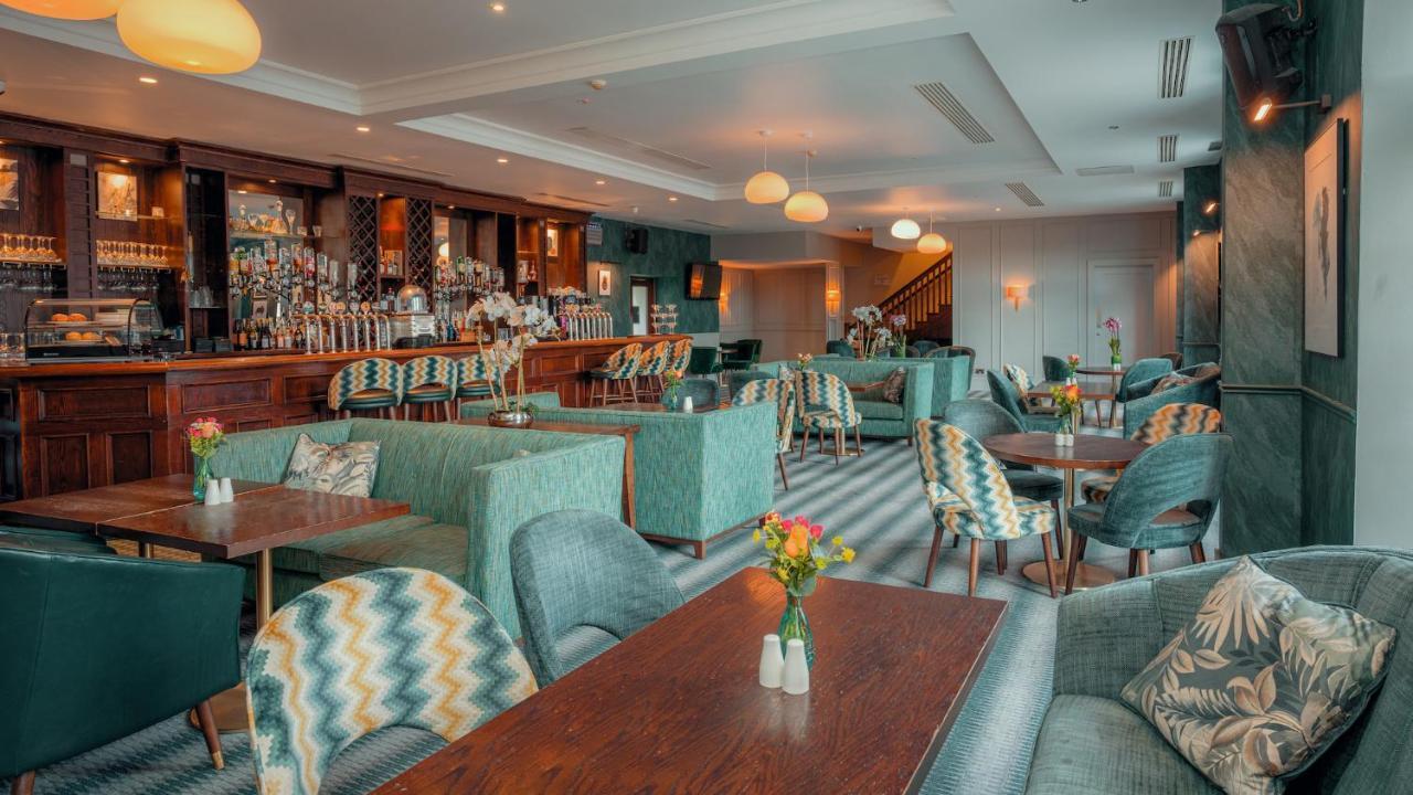 Cavan Crystal Hotel Exterior photo