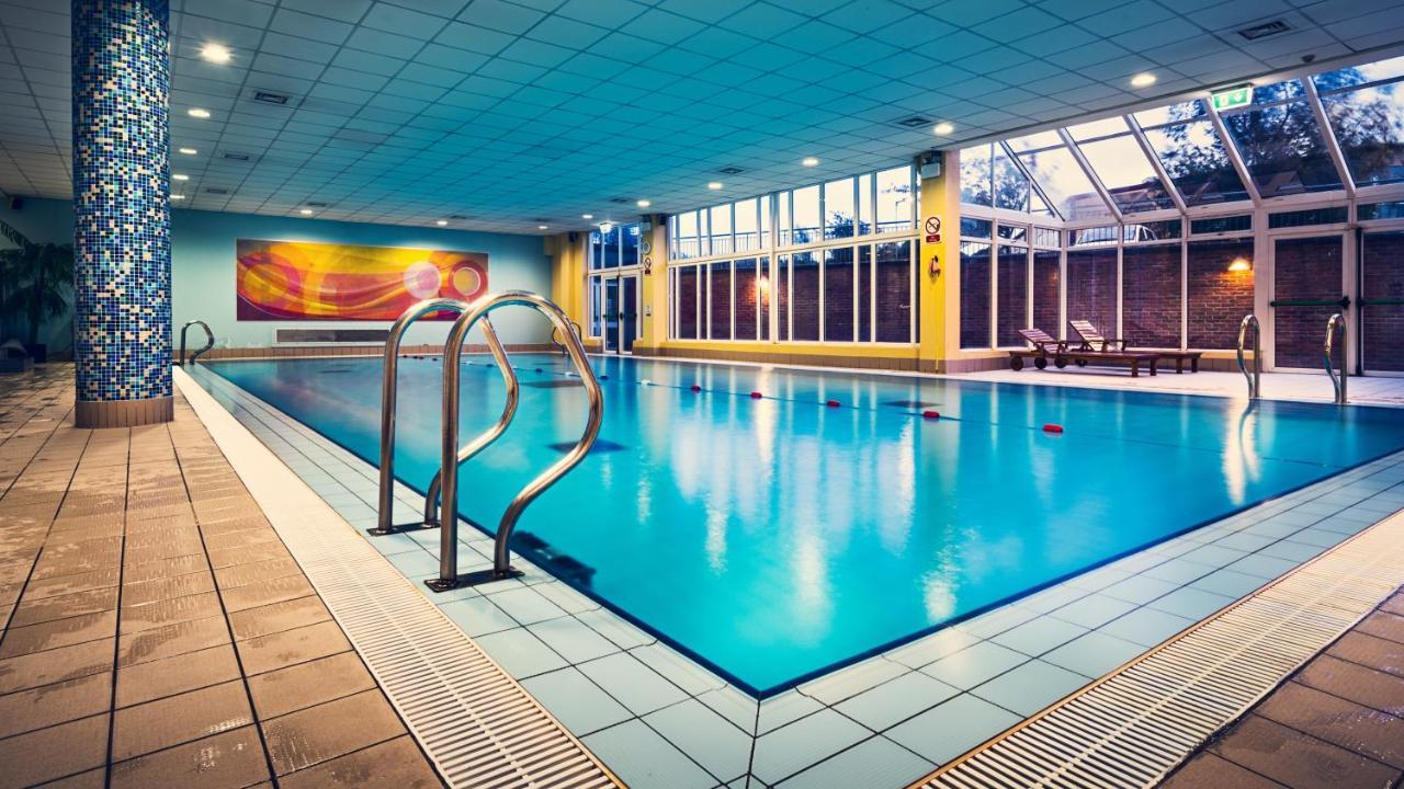 Cavan Crystal Hotel Exterior photo